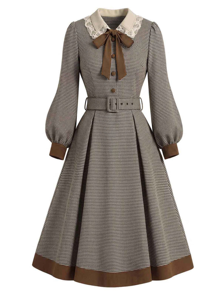 Hellbraunes 50er Hahnentrittkleid mit Schluppe und Gürtel
