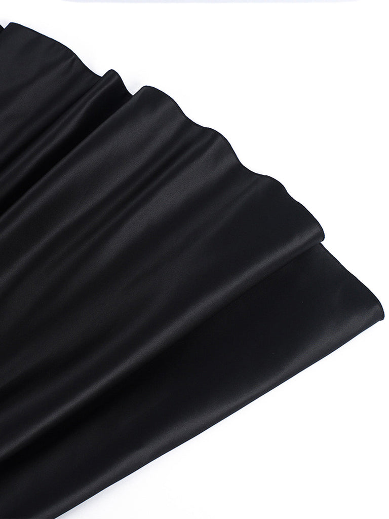 Schwarzes 70er Hexenkleid mit Kapuze und Mittelalter-Look