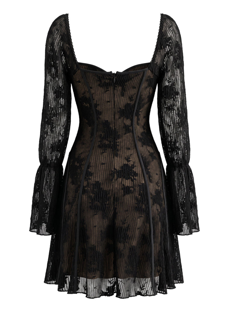 Schwarzes 70er Minikleid mit Blumenprint und Glockenärmeln