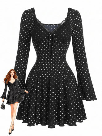 Schwarzes 60er Rippkleid mit Spitzen-V-Ausschnitt und Glockenärmeln
