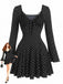 Schwarzes 60er Rippkleid mit Spitzen-V-Ausschnitt und Glockenärmeln