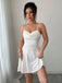60er Minikleid mit Raffung und Wasserfallausschnitt