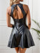 Schwarzes 60er Lederkleid mit V-Ausschnitt und Cut-out-Rücken