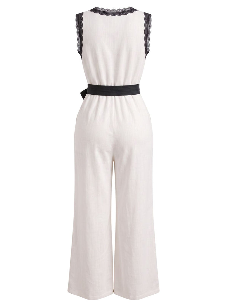 Weißer 50er Jumpsuit mit Spitzenbesatz und Gürtel