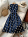 Tiefblaues 50er Kleid mit Blatt-Print und Gürtel