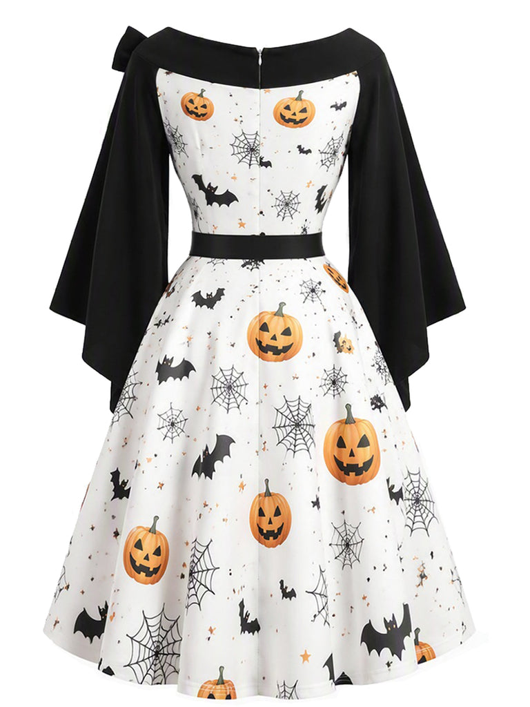 50er Cape-Kleid mit Kürbis-Fledermaus-Spinnennetz-Print
