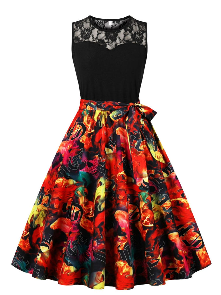 Ärmelloses 50er Halloween-Kleid mit Spitze und Bindegürtel