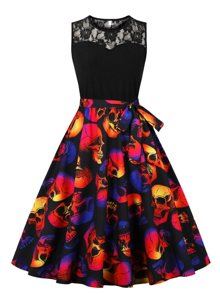 Ärmelloses 50er Halloween-Kleid mit Spitze und Bindegürtel