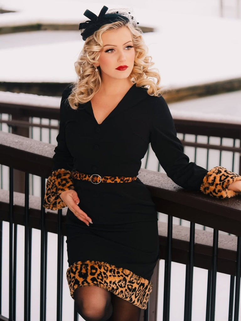 Schwarzes 1960er Leopard Plüsch V-Ausschnitt Bleistiftkleid