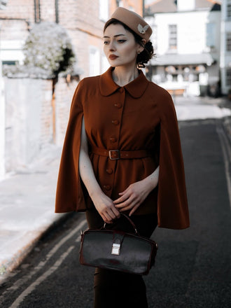 Kamelfarbener 1940er Reversmantel