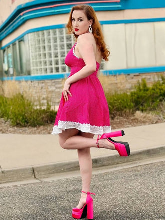 Rosa 1950er Polka Dots Halter Baumwolle Kleid