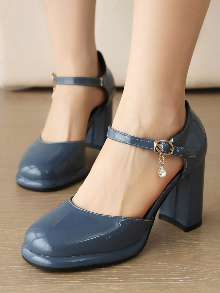 Vintage Lackleder Knöchelriemen Block Absatz Pumps