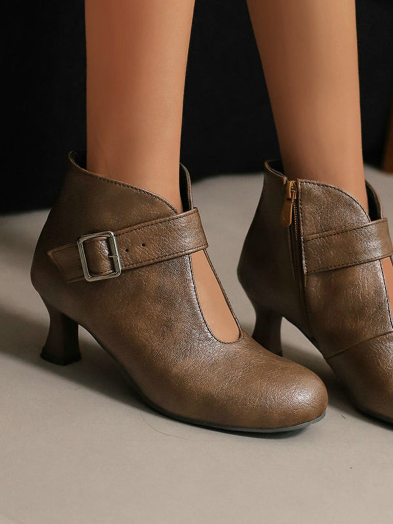 Boots mit Cut-out und Blockabsatz