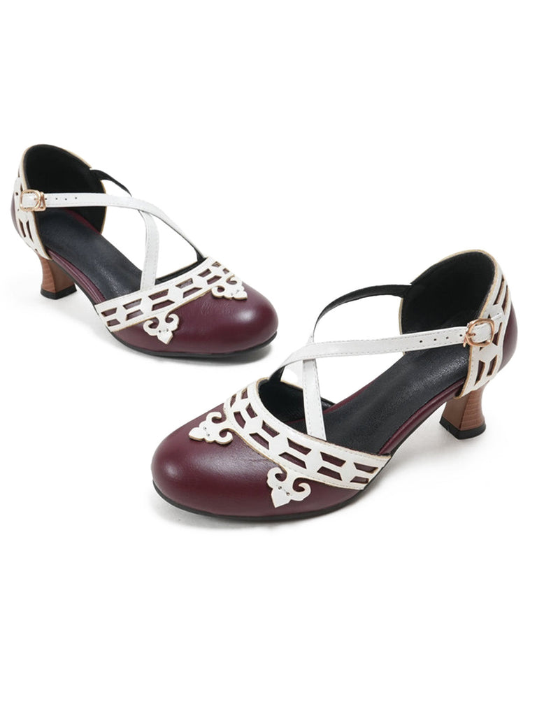 Zweifarbige Schuhe mit Kittenabsatz und Mary Jane
