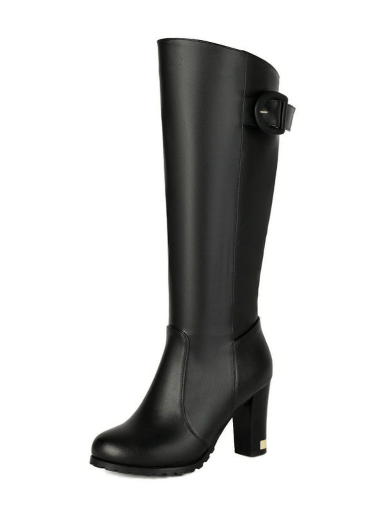 Boots mit Blockabsatz und Schnalle