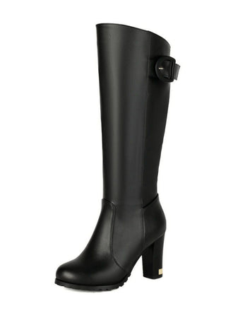 Boots mit Blockabsatz und Schnalle