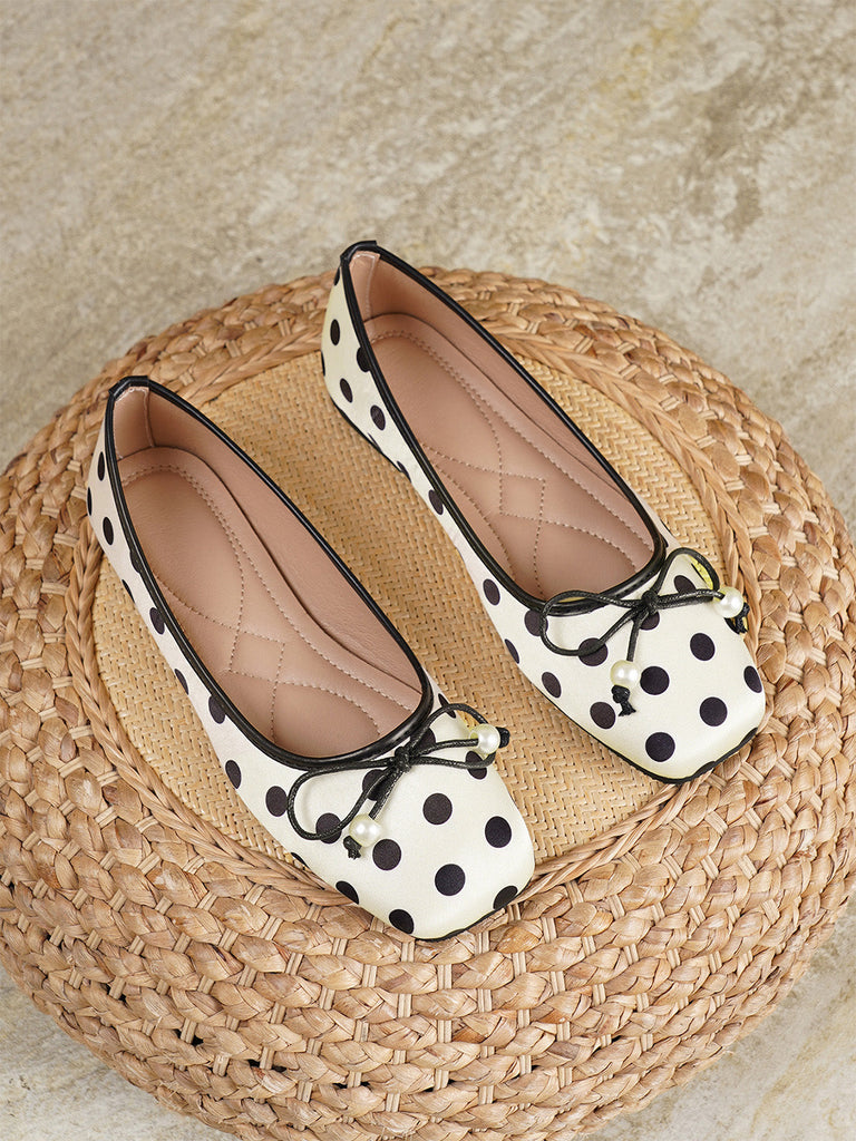 Schwarze & Weiße Ballerina-Schuhe mit Polka-Dots und Schleife