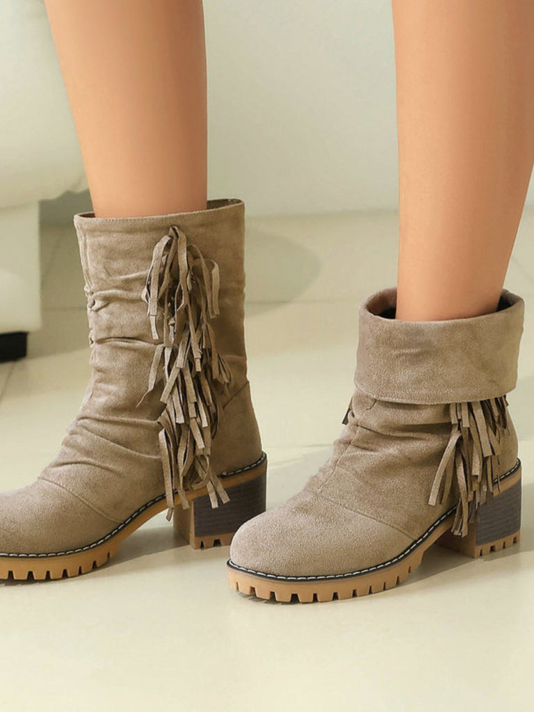 Vintage-Umschlagstiefel in Veloursoptik mit Fransen und Blockabsatz