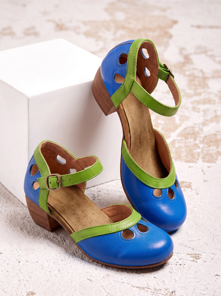 Vintage Spangenschuhe mit Cut-outs und niedrigem Blockabsatz