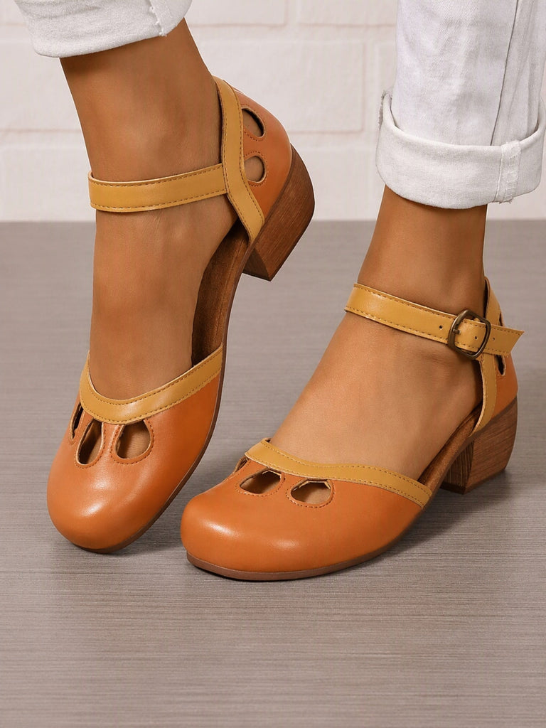 Vintage Spangenschuhe mit Cut-outs und niedrigem Blockabsatz