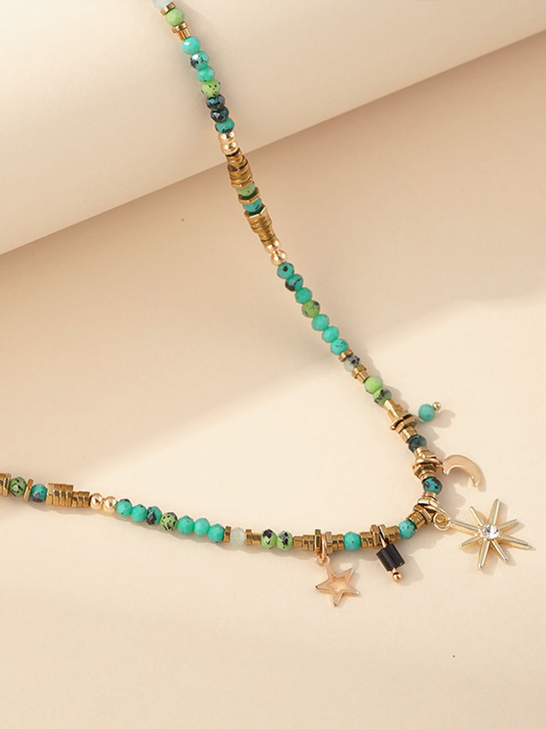 Boho-Halskette mit Perlen, Stern, Mond und Sonne-Anhänger in Türkis