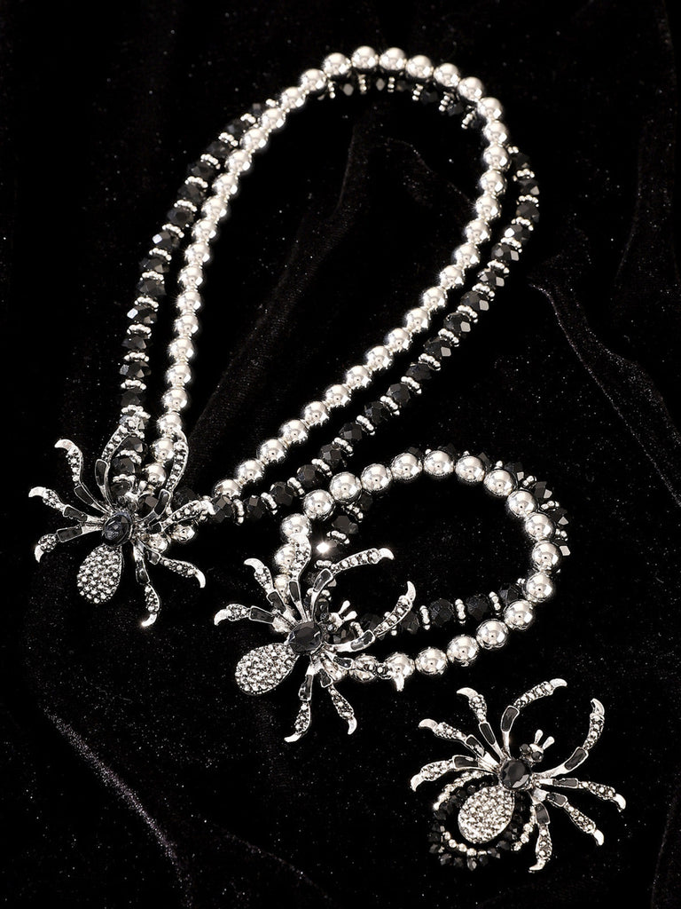 Gothic Schmuck mit Spider und Charm in Silber & Schwarz