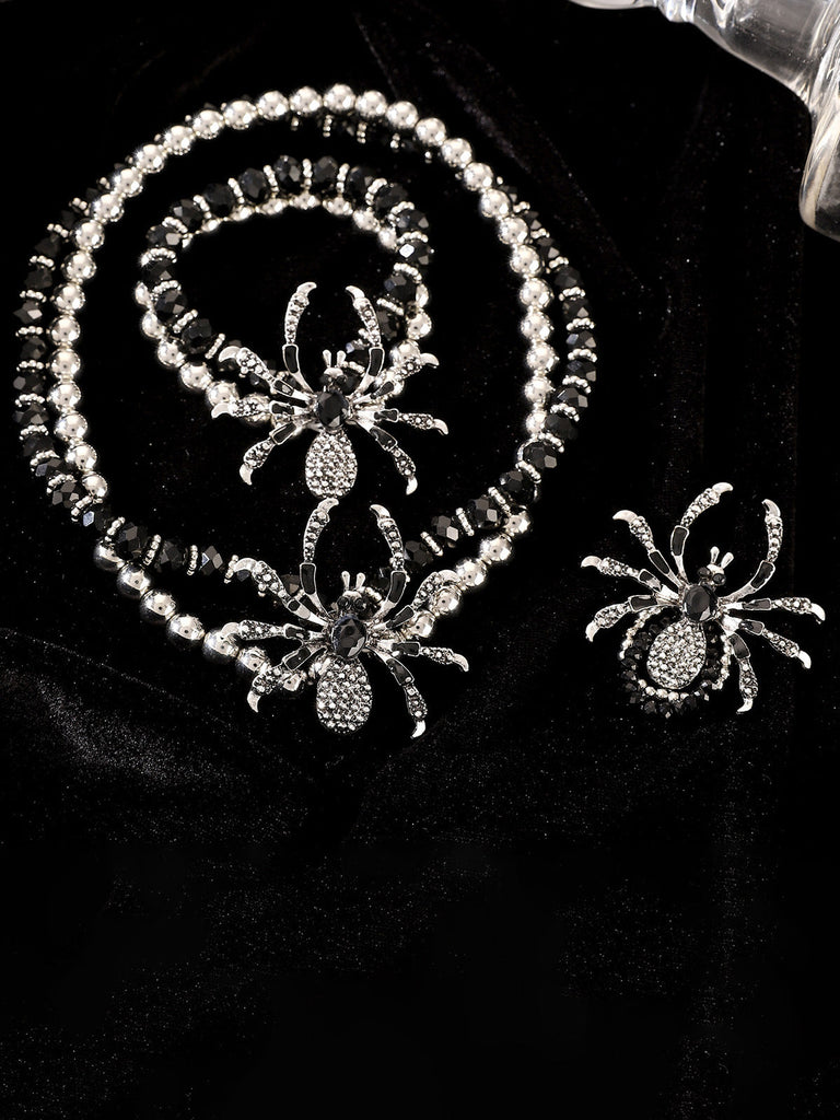 Gothic Schmuck mit Spider und Charm in Silber & Schwarz