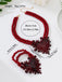 Rotes Armband mit Herz und Perlen