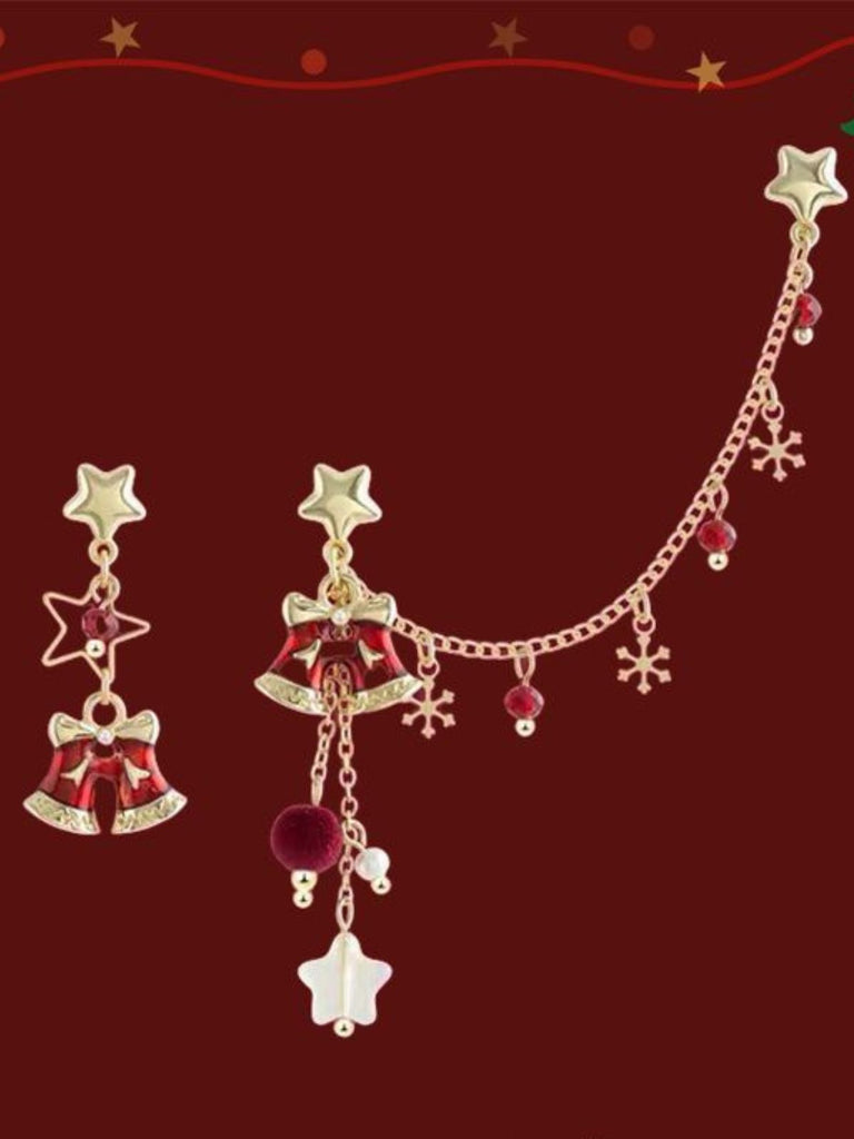 Rote asymmetrische Weihnachts-Ohrhänger mit Glöckchen, Sternen und Kettchen