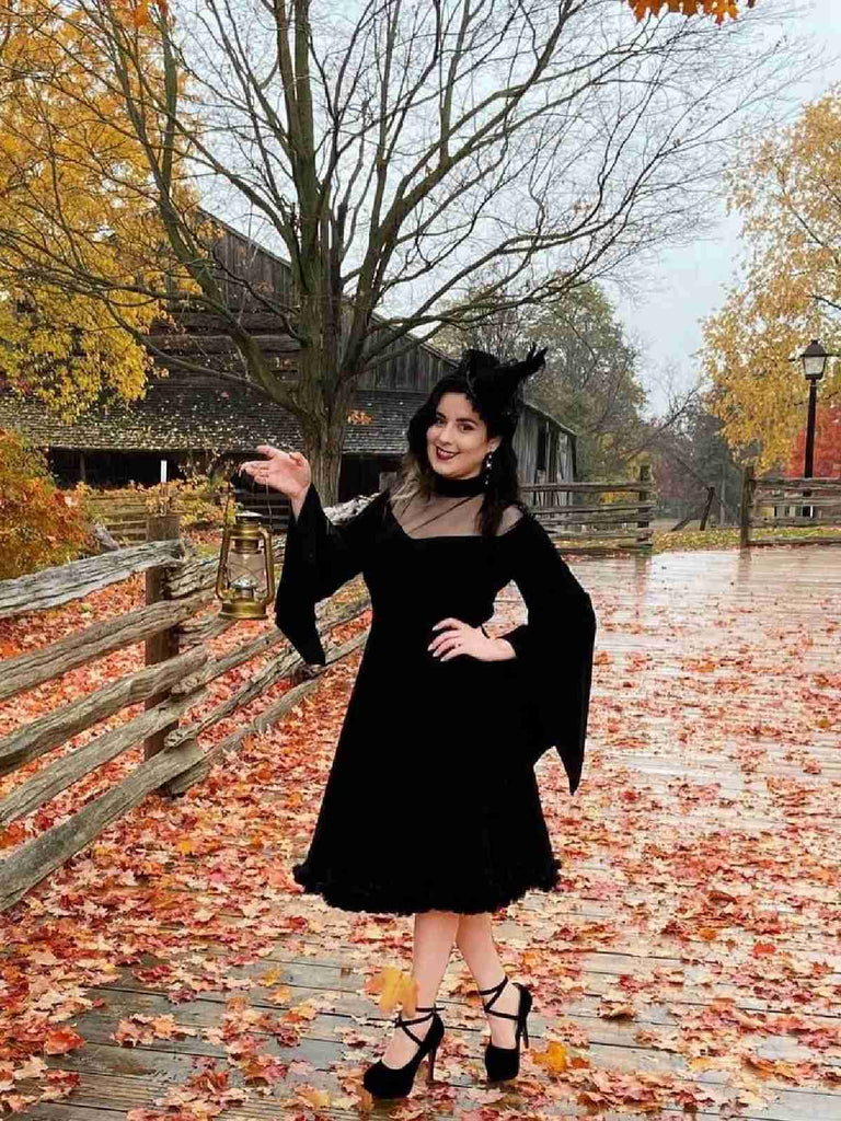 1950er Solide Gothic Hexen Vampir Engelsärmel Swing Kleid