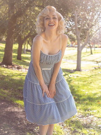 Himmelblau 1950er Tupfen Trägern Swing Kleid