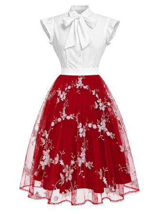 50er Tüllkleid mit Blumenstickerei und Schleifenkragen