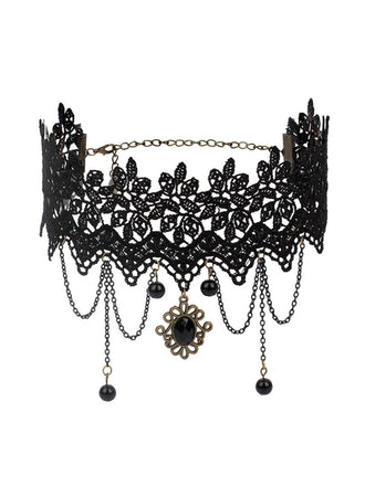 Schwarzer Gothic-Spitzenchoker mit Blättermotiv