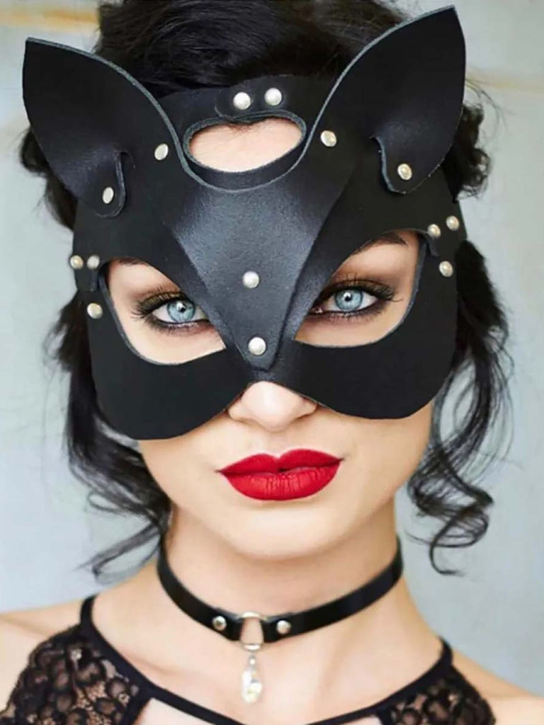 Schwarze Halloween-Cosplay-Maske mit Hörnern