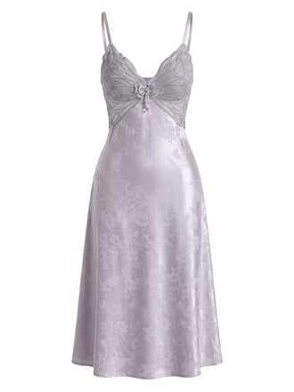Lila 40er Satin-Nachthemd mit Blumen und Schmetterling