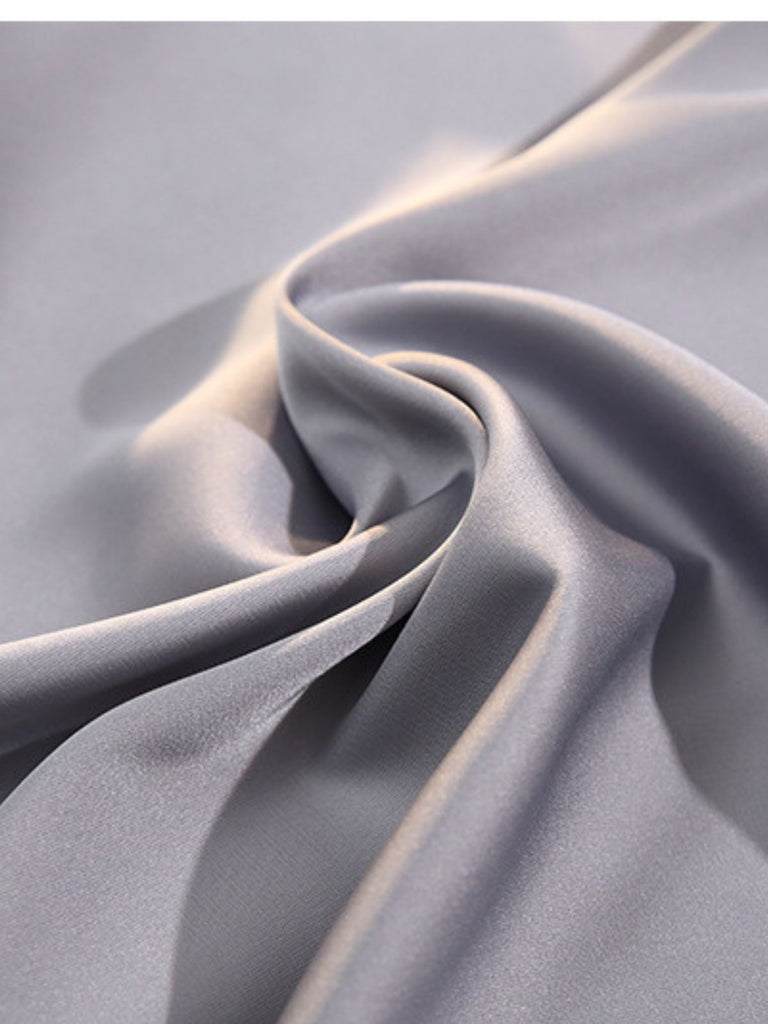 30er Satin-Nachthemd mit Spitze und Besatz