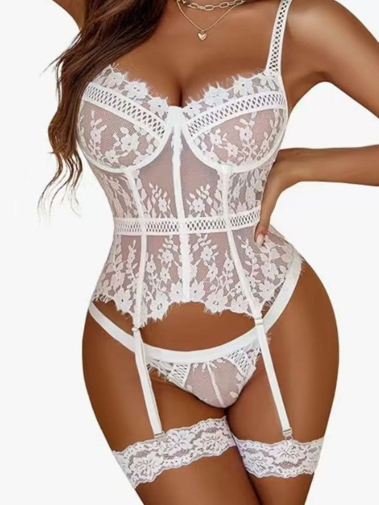 70er Dessous-Set mit Strumpfhalter-Teddy aus Blumenspitze