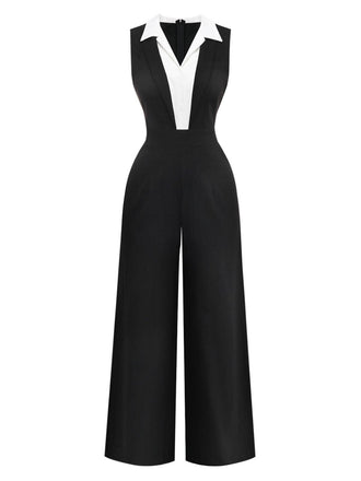 Schwarzer Jumpsuit mit weißem Kragen auf weißem Hintergrund