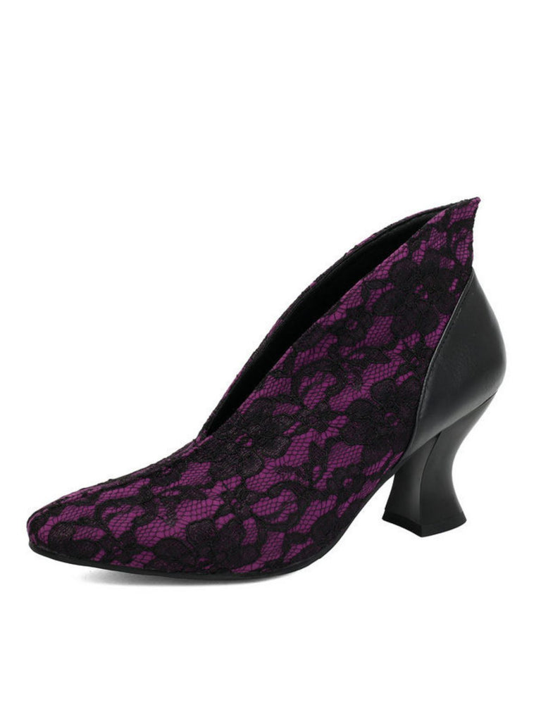 Pumps mit Spitze und Kittenabsatz