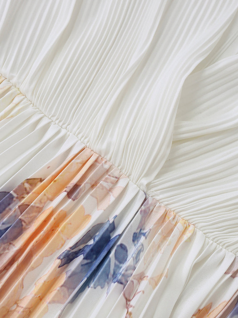 Nahaufnahme eines plissierten Stoffes mit Blumenmuster