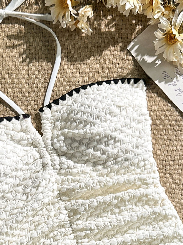 Weißes 50er Trägerloses Tankini-Set mit Neckholder und Struktur