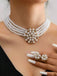 Halsketten- & Ohrring-Set mit Blumen und Mehrlagig