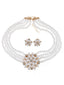 Mehrlagiges Choker- & Ohrring-Set mit Perlen und Blumen