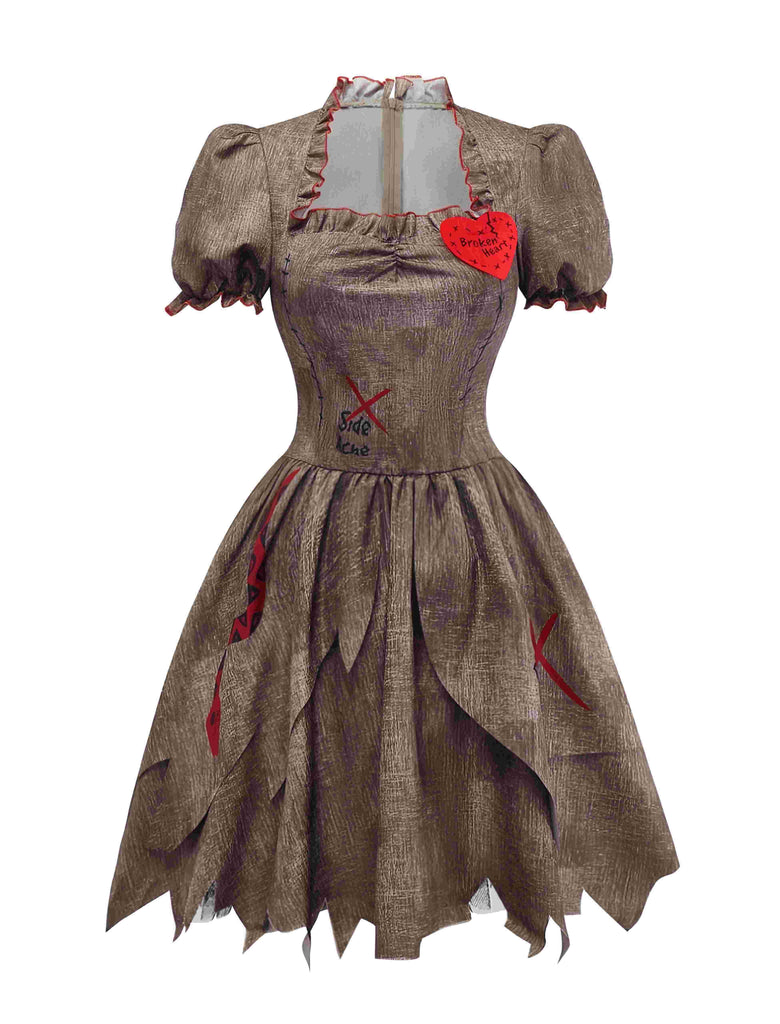 Braun 1960er Halloween Herz Patch Evil Doll Zerfetztes Kleid