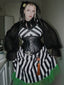 Schwarz & Weiß 1950er Beetlejuice Kostüm Streifen Fluoreszierend Grün Spitze Kleid