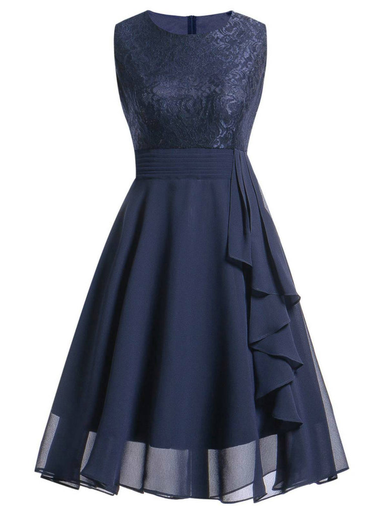 ÄRMELLOSES SWING-KLEID AUS EINER EINFACHER SPITZE