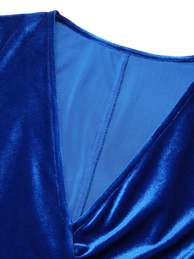 Dunkelblaues 1960er V-Ausschnitt plissiertes Samtkleid