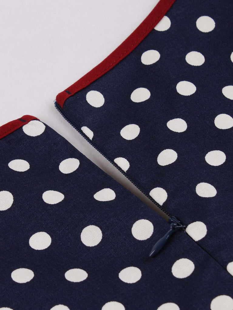 1950er Kontrast Polka Dot Geknöpftes Kleid